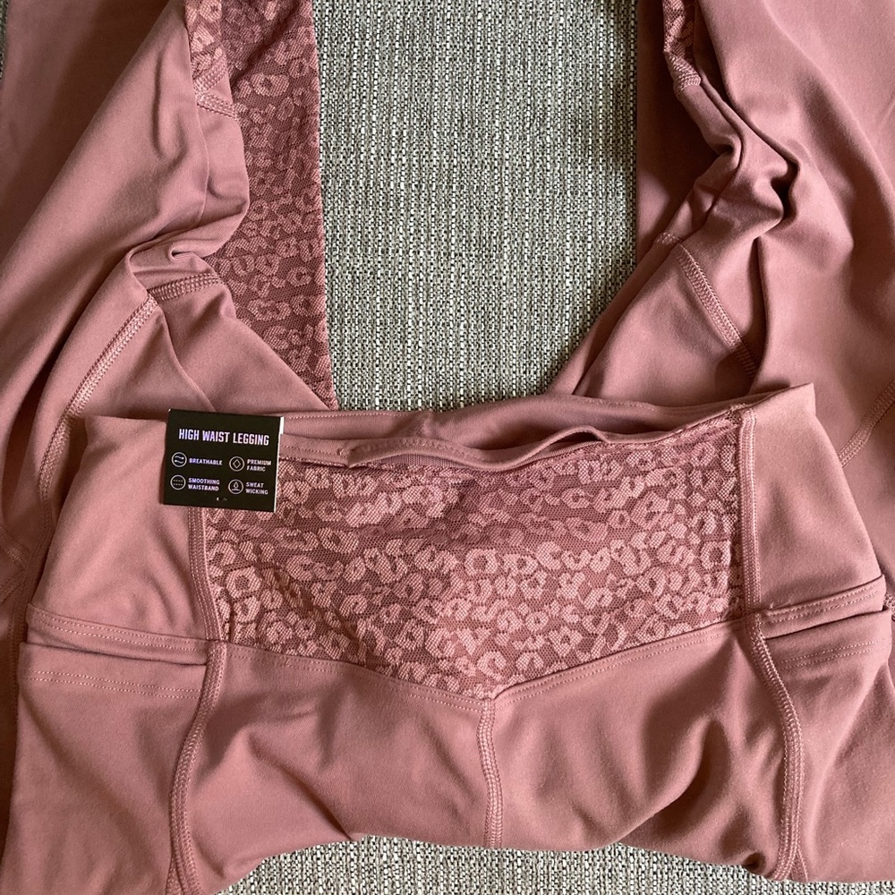 Victoria’ Secret Pink ultimate high waist leggings